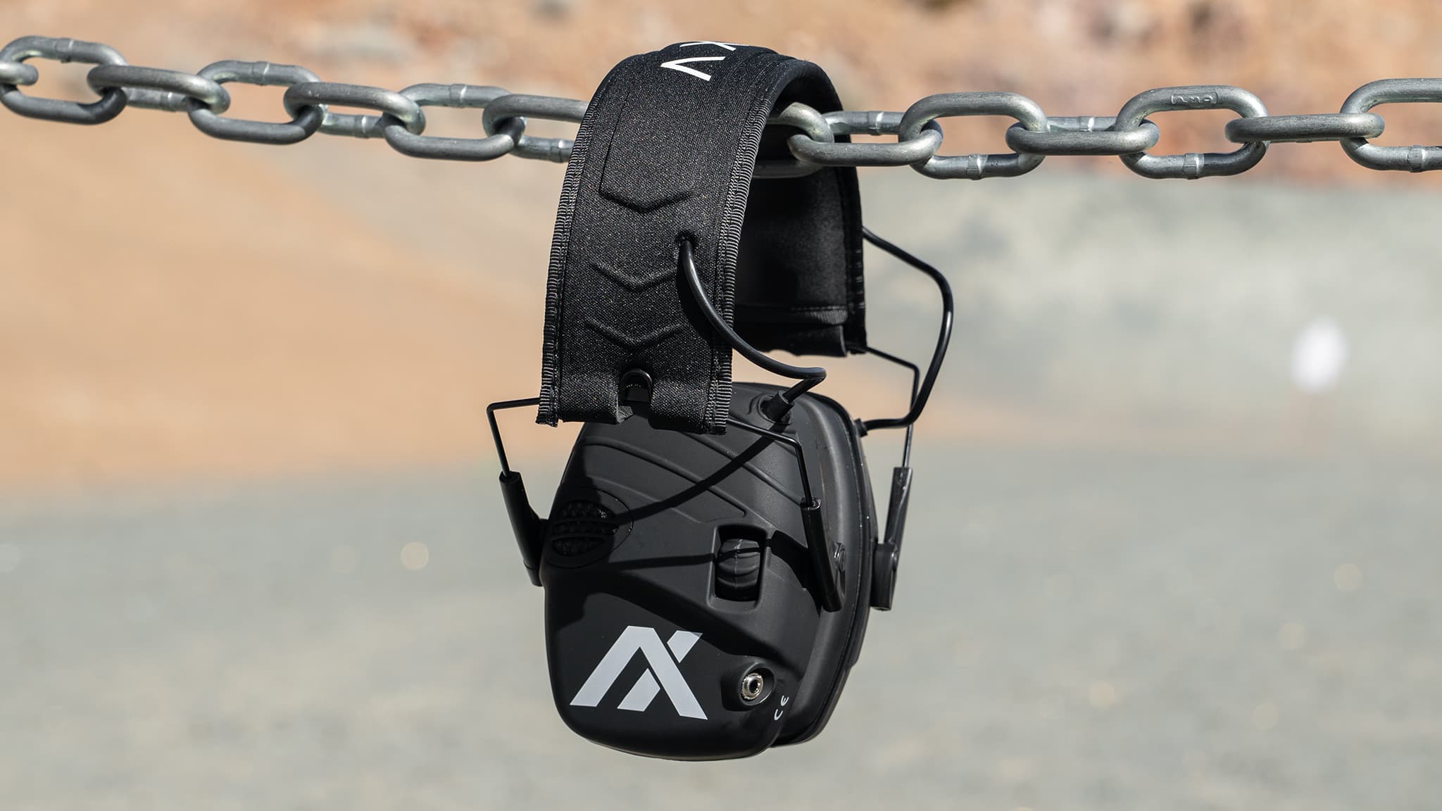 AXIL TRACKR
